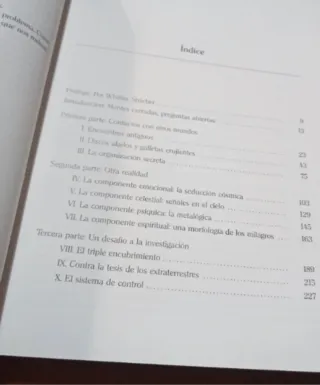 Cronica de Otros Mundos (Spanish Edition)