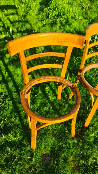 SILLAS DE MADERA ANTIGUAS