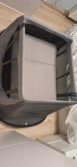 Cuna de viaje Aeromoov