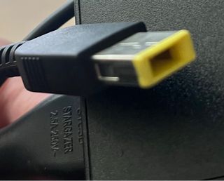 Cargador original LENOVO 65W