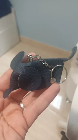 Llavero de piel elegante