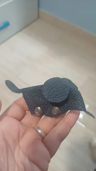 Llavero de piel elegante