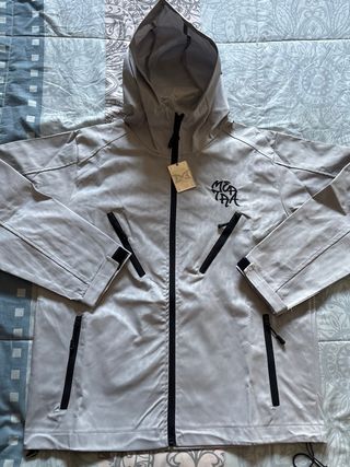 Chaqueta Mertra Gris Reactive Water Nueva con Etiq