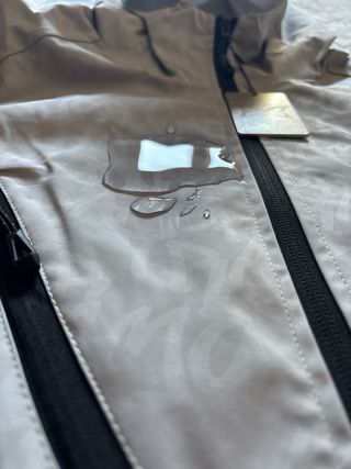 Chaqueta Mertra Gris Reactive Water Nueva con Etiq