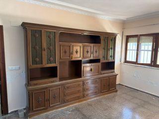 SE REGALA Mueble antiguo de madera y cristal