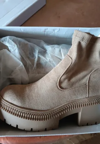 Botines beige sin estrenar Talla 38