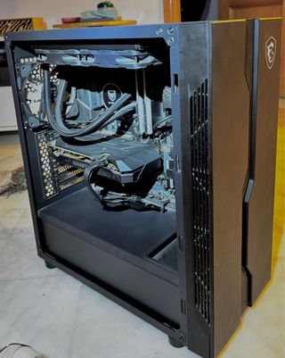 PC Gaming i5-9600K + GTX 1660 + 16GB RAM