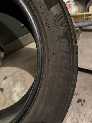 2 Michelin 205-55R17 91v