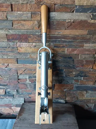 Abrebotellas Pared Boj Madera Metal