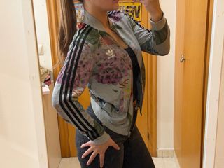 Chaqueta Adidas Floral Gris Talla S
