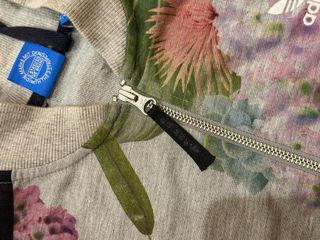 Chaqueta Adidas Floral Gris Talla S