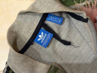 Chaqueta Adidas Floral Gris Talla S