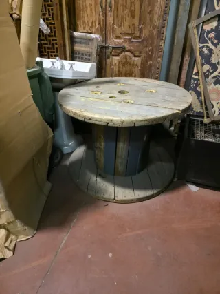 Mesa industrial rústica de madera