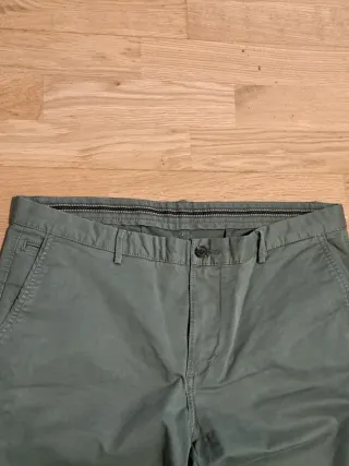 Pantalón chino caballero verde