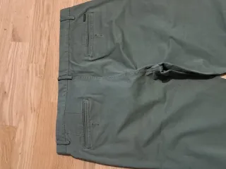 Pantalón chino caballero verde