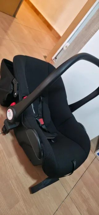 Silla de coche para bebé negra
