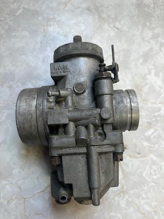 Carburadores y Colectores y bombas de aceite