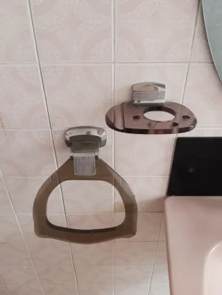 Espejo baño, lavabo, toallero y tocador