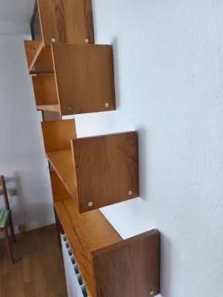 4 Estanterías de Madera