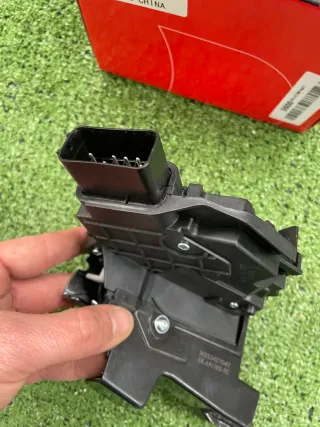 Cerradura Puerta Ford Focus MK2