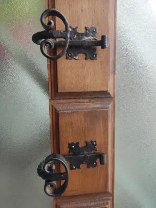 Colgador de pared madera y metal