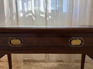 Mesa de despacho antigua diseño piel