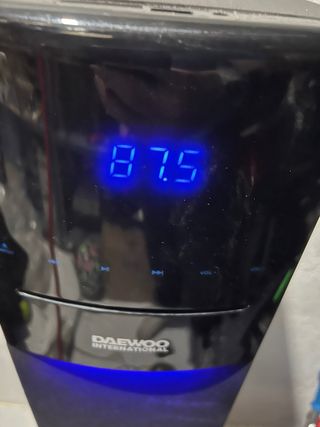 Torre de Sonido Daewoo Negra