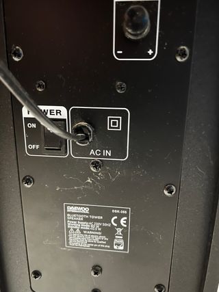 Torre de Sonido Daewoo Negra