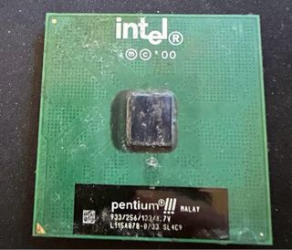 2 Ram 256 l’uno +intel pentium