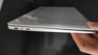 Portátil 15'6 i7 20GB RAM 1TB SSD. Como NUEVO.