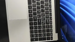 Portátil 15'6 i7 20GB RAM 1TB SSD. Como NUEVO.