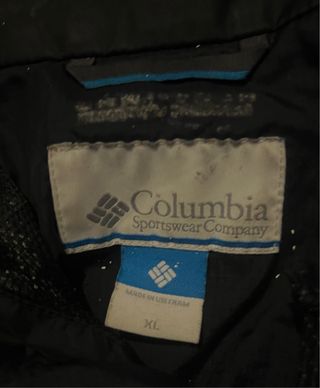 Chaqueta Columbia Impermeable azul oscuro.
