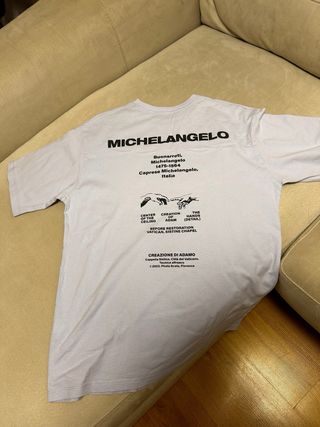 Camiseta Pull&Bear Creación de Adán