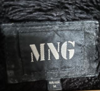 Chaqueta MNG de serraje negra estilo vintage