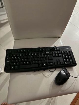 PC Sobremesa MSI Intel i3 10a Gen + teclado, raton