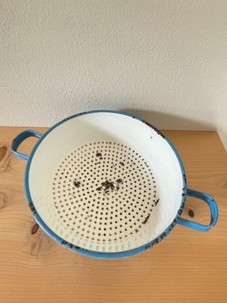 Scolapasta vintage azzurro metallo smaltato