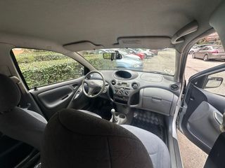 Toyota Yaris 2001