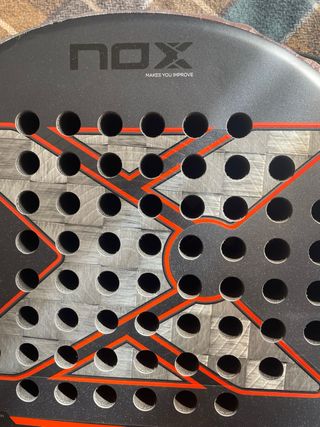 Pala Padel Nox AT10 18K 2025