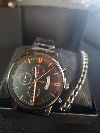 Reloj Geneva Negro y Dorado con Calendario