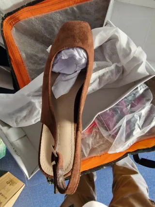 Zapatos de tacón marrón