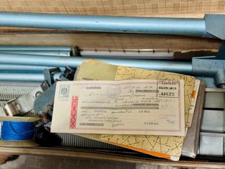 Máquina de tricotar ERKA vintage con maletín