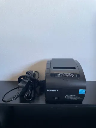 Impresora Térmica MUNBYN Negra + 8 Rollos