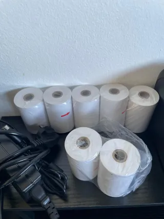 Impresora Térmica MUNBYN Negra + 8 Rollos