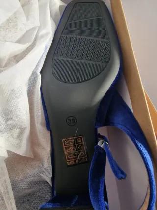 Zapatos de tacón azul