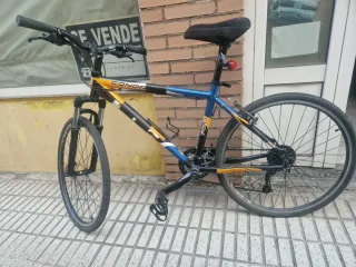 Bicicleta de montaña CONOR PRO
