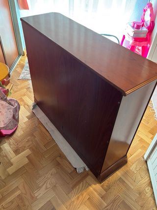 Comoda libreria de madera