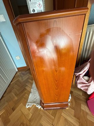 Comoda libreria de madera