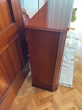 Comoda libreria de madera