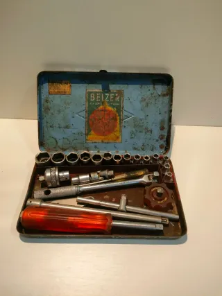 Caja de herramientas Belzer antigua