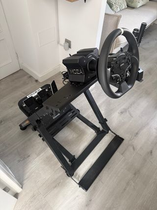 Cockpit Moza R9 Completo
